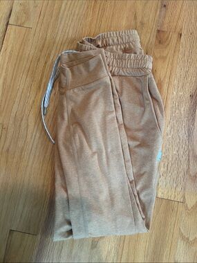 Vuori Sandstone Drawstring Joggers - Light Brown